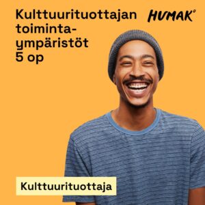 Oranssi tausta, hymyilevä pipopäinen mies sekä tekstit, humak. kuilttuurituottaja ja kulttuurituottajan tloimintaympärustöt 5 op.